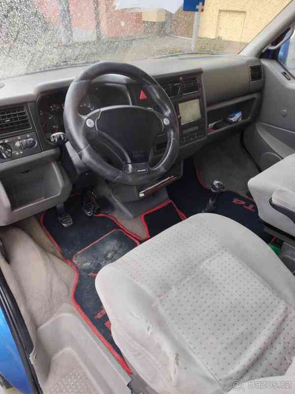 Volkswagen Multivan 2,5   T4 TDI 111kw (AHY) - foto 16