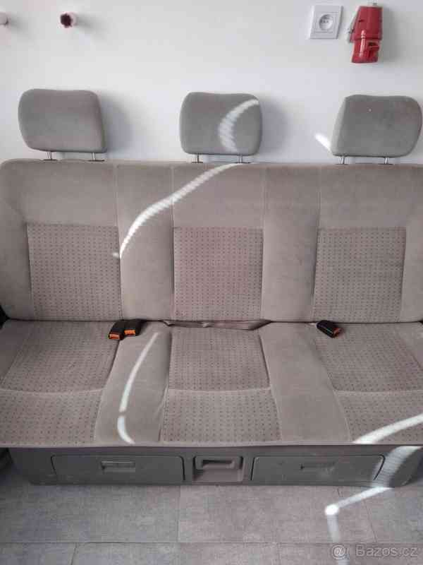 Volkswagen Multivan 2,5   T4 TDI 111kw (AHY) - foto 20