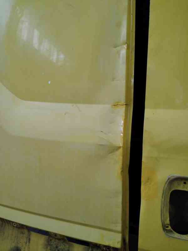 Iveco Daily, zadní dveře a panty - foto 7