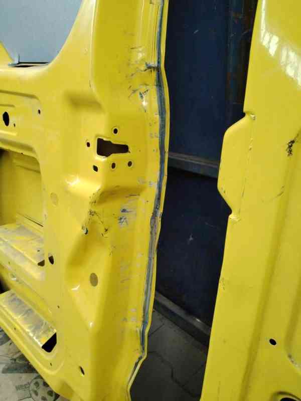 Iveco Daily, zadní dveře a panty - foto 5