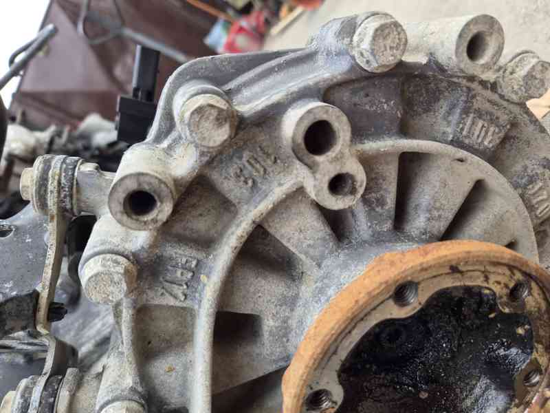 Motor 1.9TDI AXR 74kW, 117 000km - foto 14