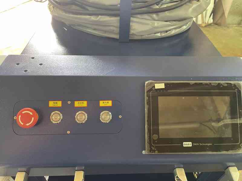 Laserový svařovač a řezačka o výkonu 2000W - foto 16