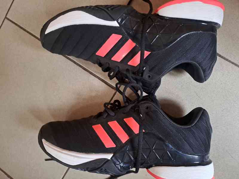 Sportovní obuv Adidas 8