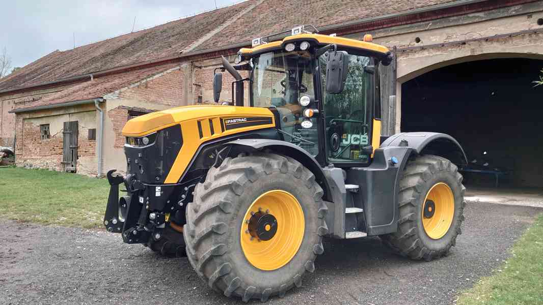 JCB Fastrac 4220 - foto 2