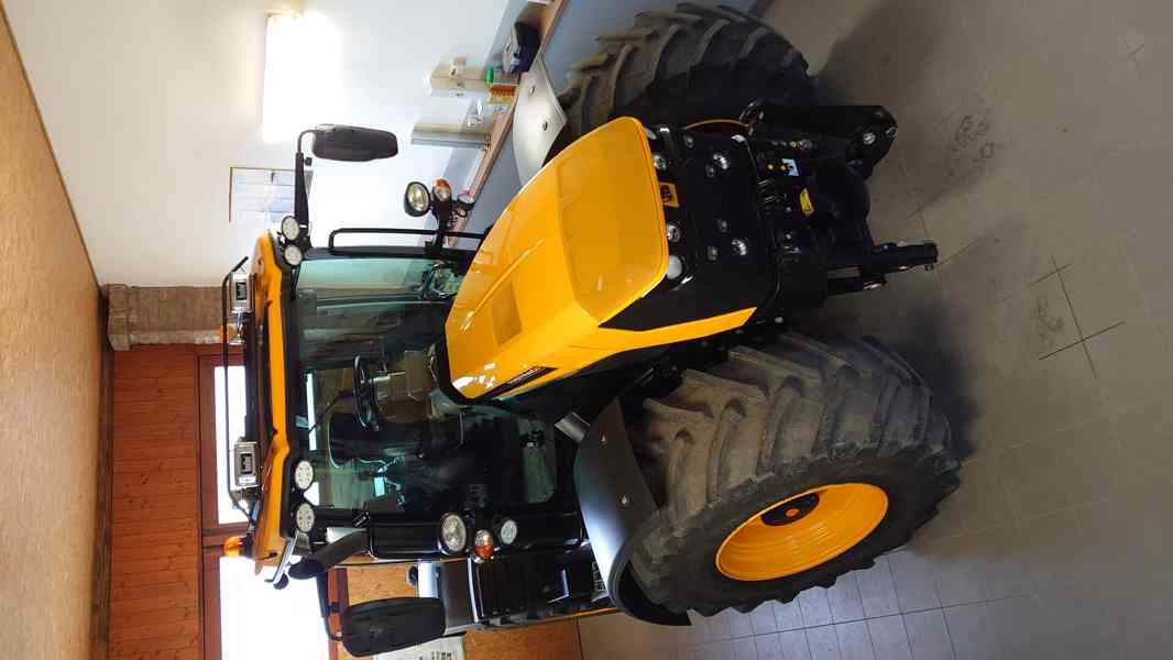 JCB Fastrac 4220 - foto 6