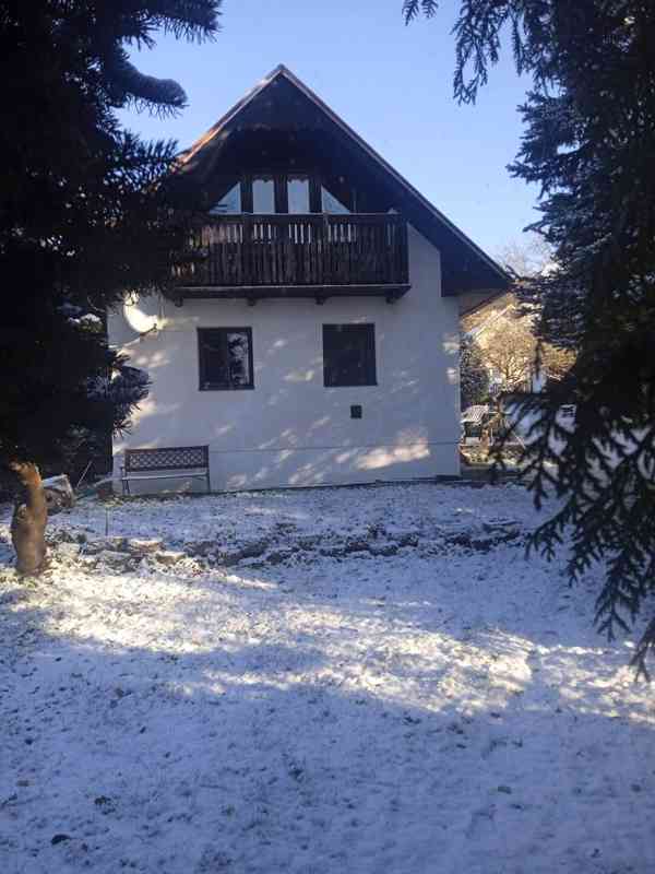 Rodinný domek 5+kk s krbem, stodolou - foto 2