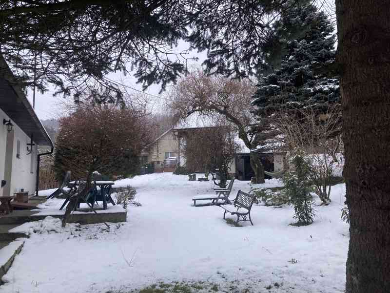 Rodinný domek 5+kk s krbem, stodolou - foto 3