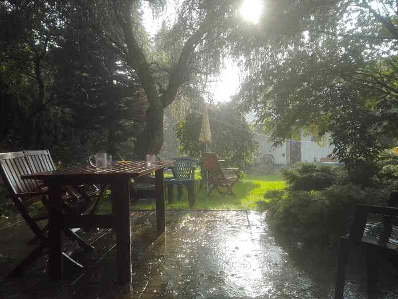 Rodinný domek 5+kk s krbem, stodolou - foto 5