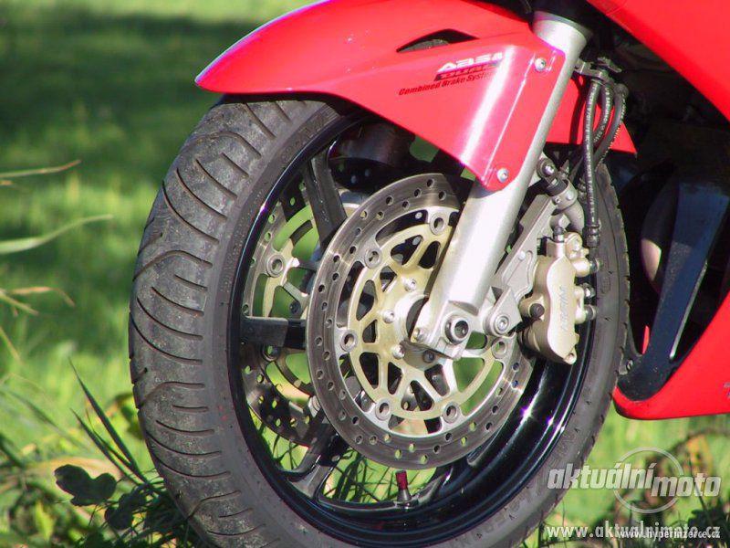 Prodej motocyklu Honda VFR 800 VTEC - foto 9