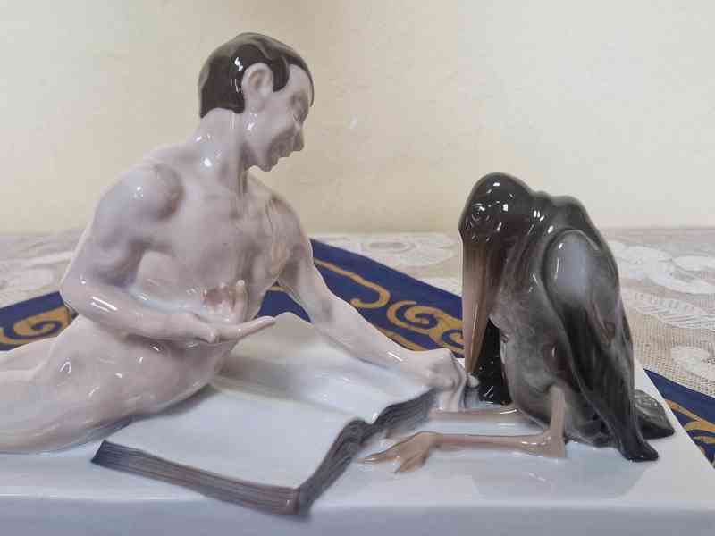 Porcelánová socha Filosofická Disputace s Marabu Rosenthal - foto 4