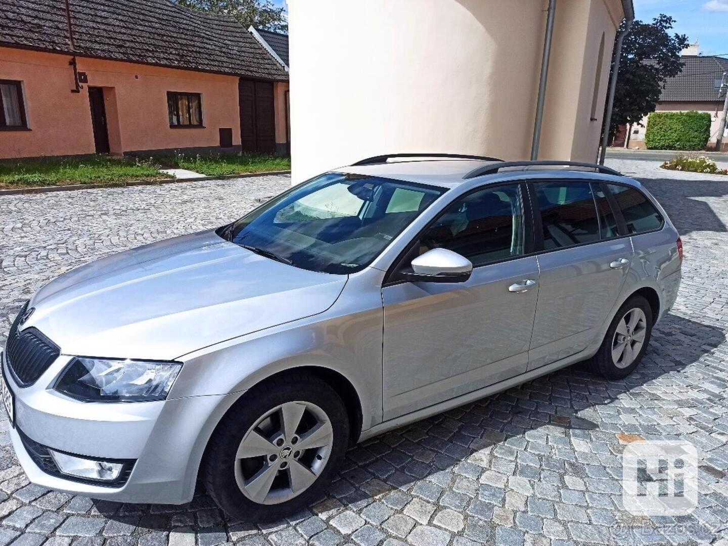 Škoda Octavia 2,0   3 - foto 1