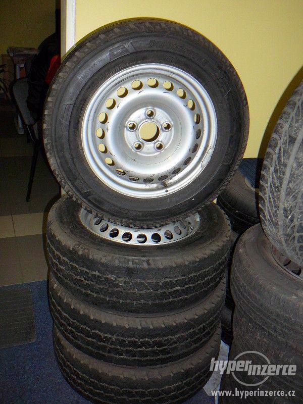 Sada pneu Bridgestone 215/65/16/C VW T5 - foto 1