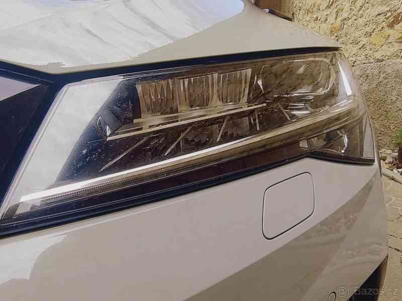 Škoda Superb Sportline - foto 10