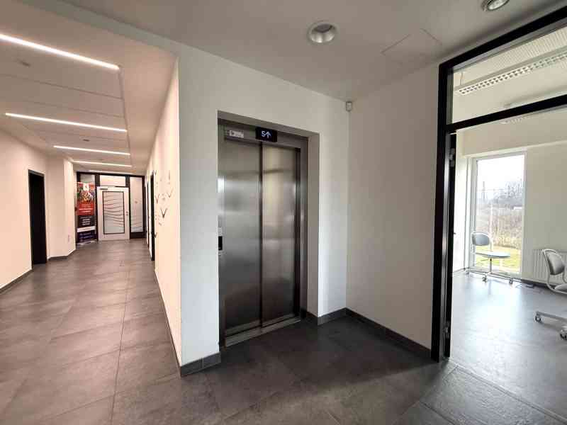 PRONÁJEM MODERNÍ KANCELÁŘE, BRNO - HORNÍ HERŠPICE - foto 15