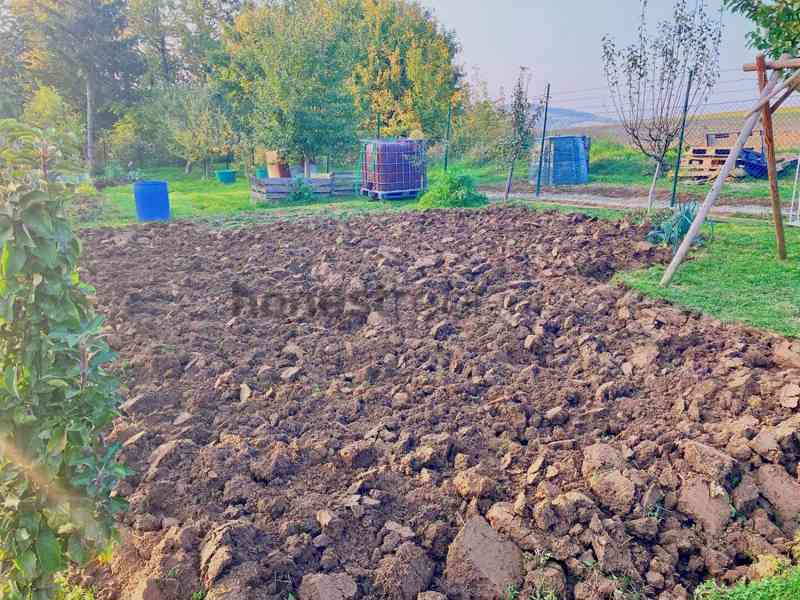 Exkluzivně chata 2+1, Napajedla, CP 613 m2, park. 2 vozidel - foto 26