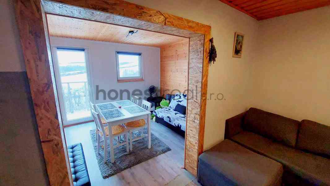 Exkluzivně chata 2+1, Napajedla, CP 613 m2, park. 2 vozidel - foto 8