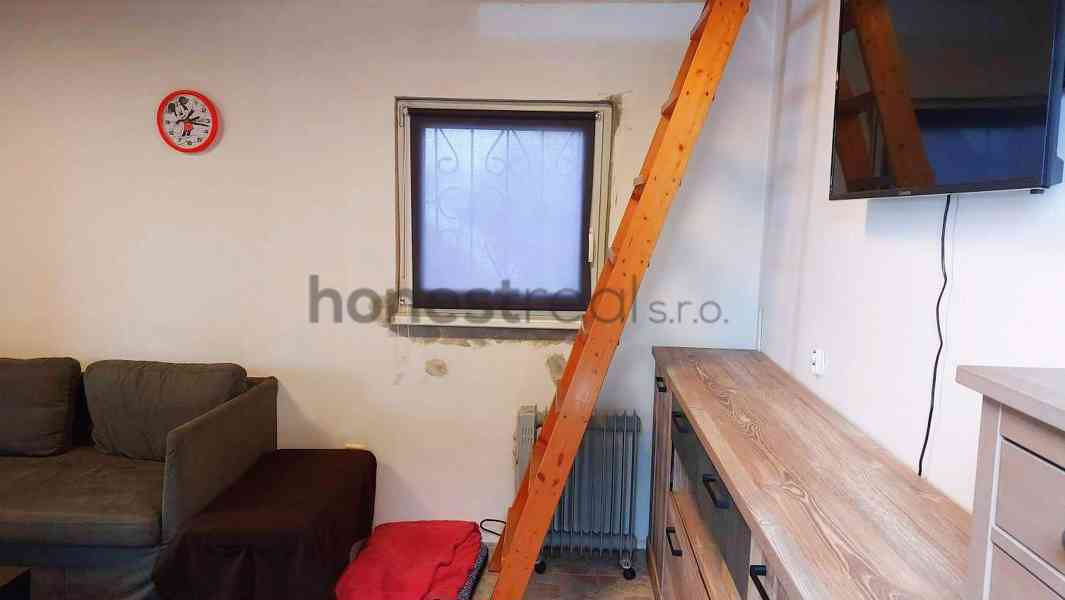 Exkluzivně chata 2+1, Napajedla, CP 613 m2, park. 2 vozidel - foto 6