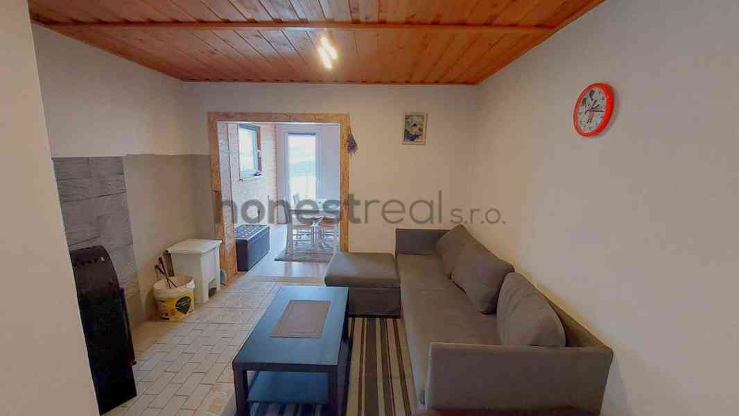 Exkluzivně chata 2+1, Napajedla, CP 613 m2, park. 2 vozidel - foto 3