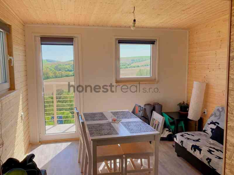 Exkluzivně chata 2+1, Napajedla, CP 613 m2, park. 2 vozidel - foto 9