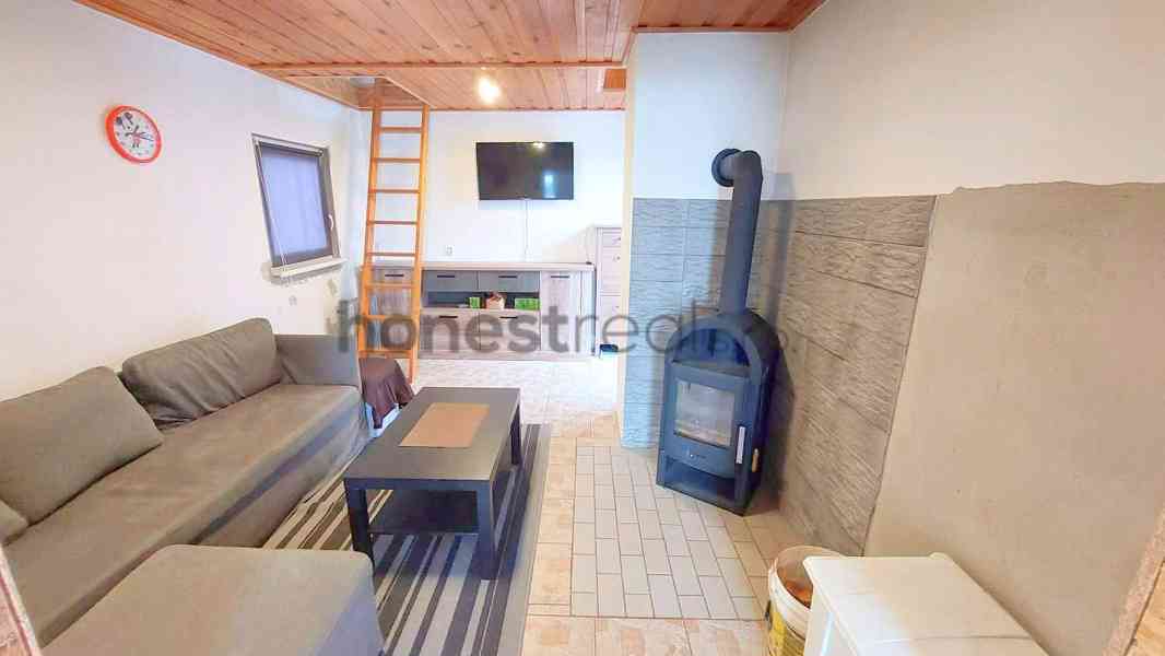 Exkluzivně chata 2+1, Napajedla, CP 613 m2, park. 2 vozidel - foto 13