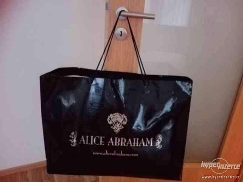 Alice Abraham-HandMade extravagantní šaty - 36 - foto 5