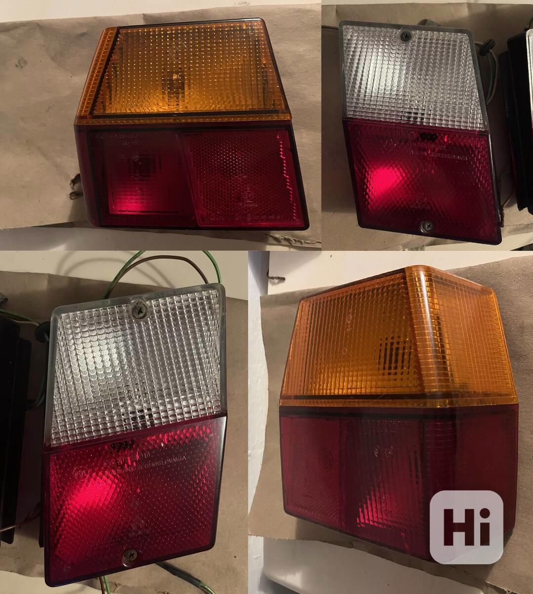 ŠKODA FAVORIT - FORMAN zadní světla - foto 1