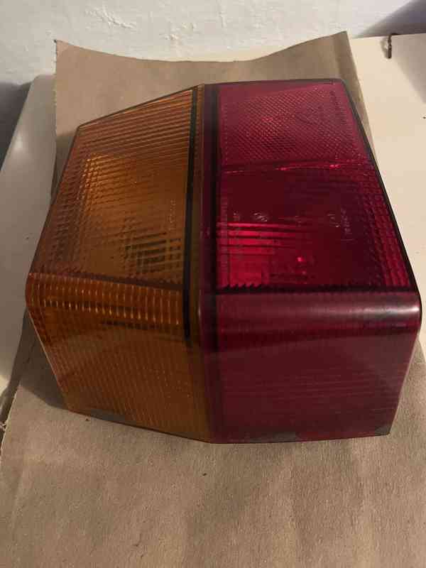 ŠKODA FAVORIT - FORMAN zadní světla - foto 2