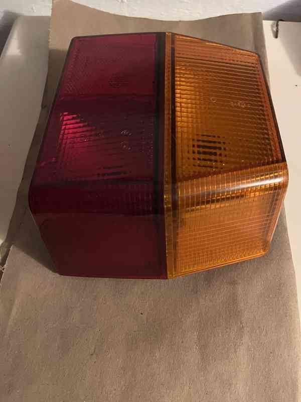 ŠKODA FAVORIT - FORMAN zadní světla - foto 4