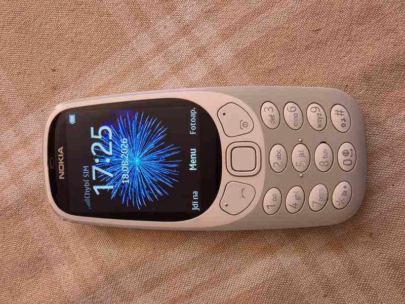 Mobilní tlačítkový telefon Nokia 3310 (2017) - foto 3