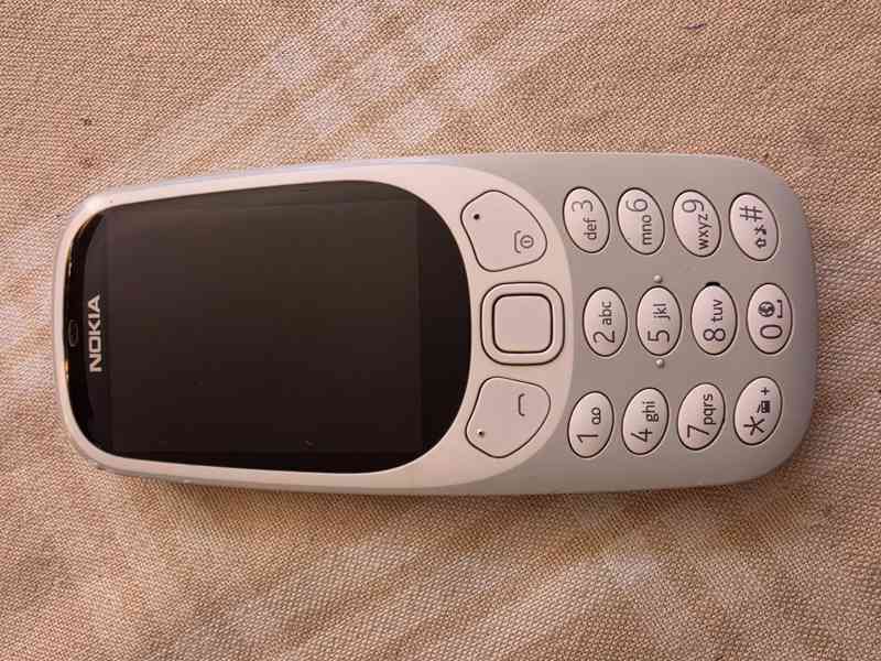 Mobilní tlačítkový telefon Nokia 3310 (2017) - foto 1