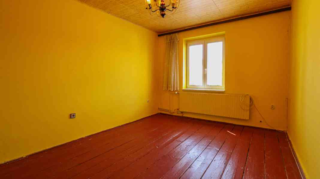 Prodej rodinného domu se zahradou a garáží v Horažďovicích - foto 14