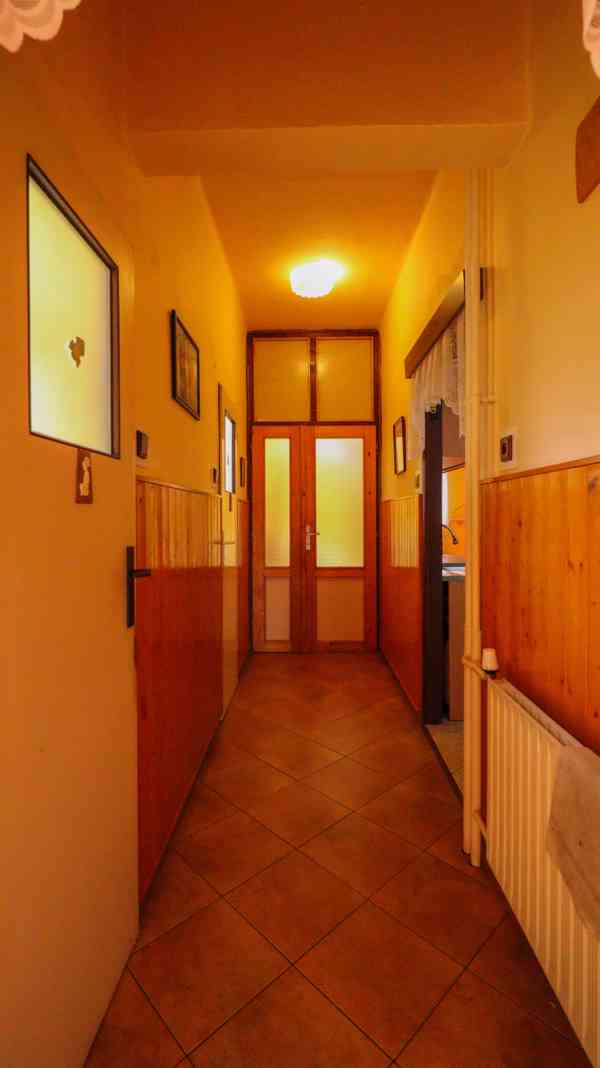 Prodej rodinného domu se zahradou a garáží v Horažďovicích - foto 11