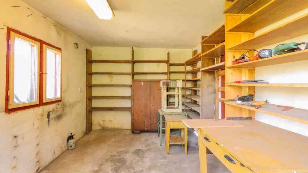 Prodej rodinného domu se zahradou a garáží v Horažďovicích - foto 23