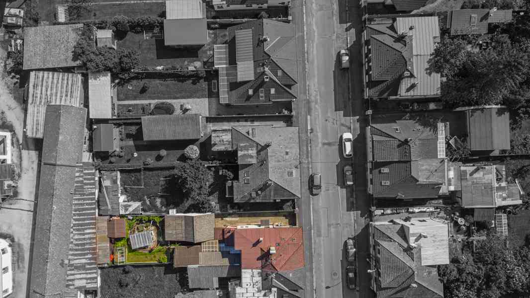 Prodej rodinného domu se zahradou a garáží v Horažďovicích - foto 30