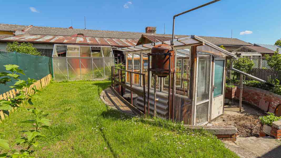 Prodej rodinného domu se zahradou a garáží v Horažďovicích - foto 24