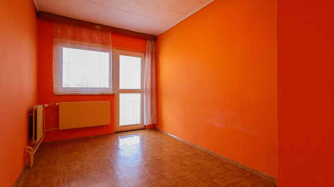 Prodej rodinného domu se zahradou a garáží v Horažďovicích - foto 12