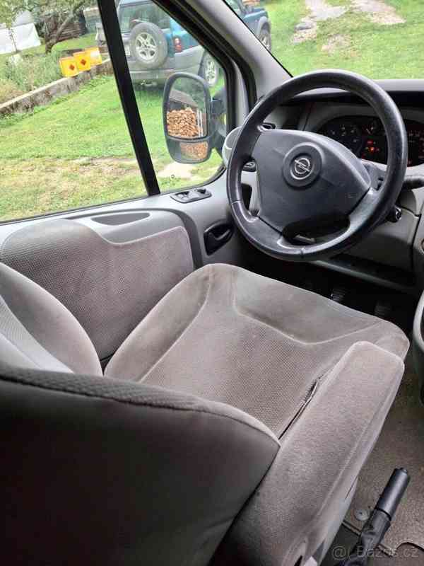 Opel Vivaro 2,5   Life 2.5 CDTi (bus) - foto 3