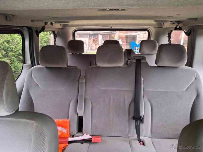 Opel Vivaro 2,5   Life 2.5 CDTi (bus) - foto 4