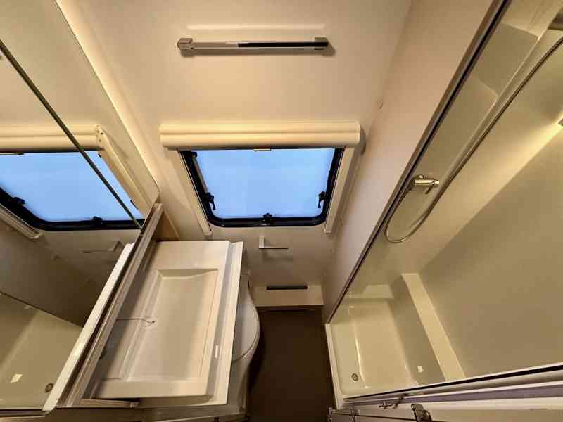 Prodej rodinného obytného přívěsu Adria Adora 573 PT - foto 20