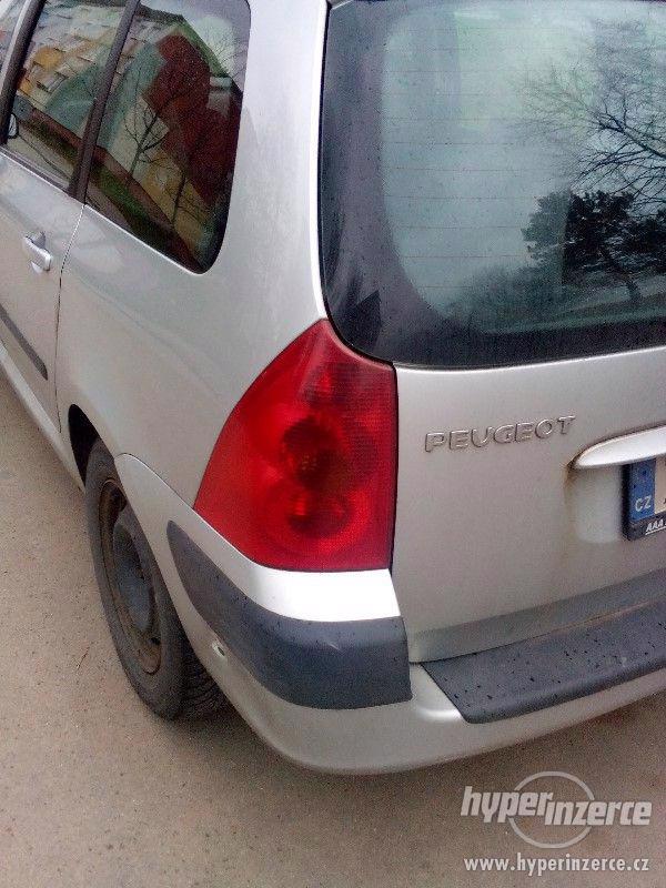 Prodám Peugeot 307 HDI kombi - foto 17