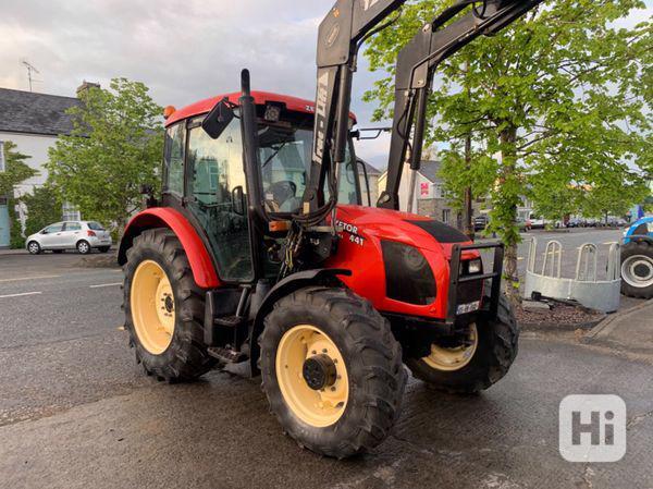 Traktor Zetor 6441 se zavaděčem - foto 1