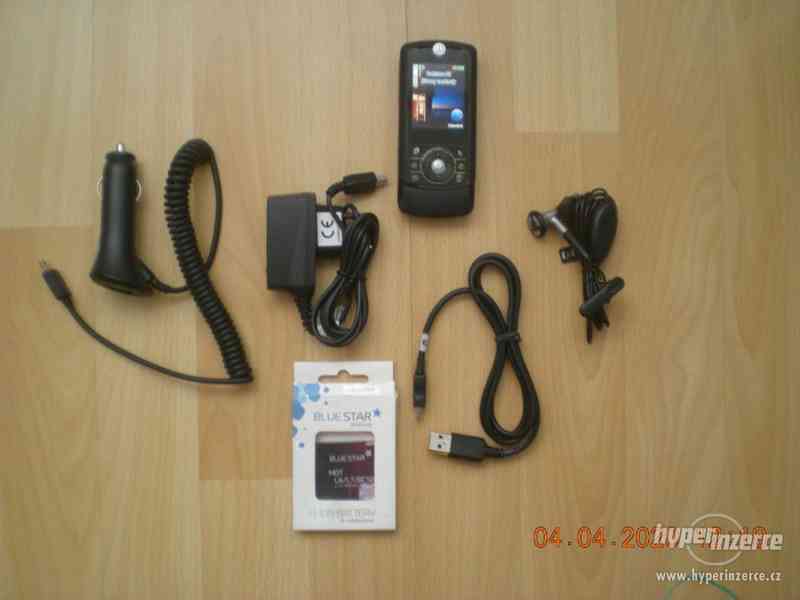 Motorola Z3 - funkční výsuvný mobilní telefon - foto 1