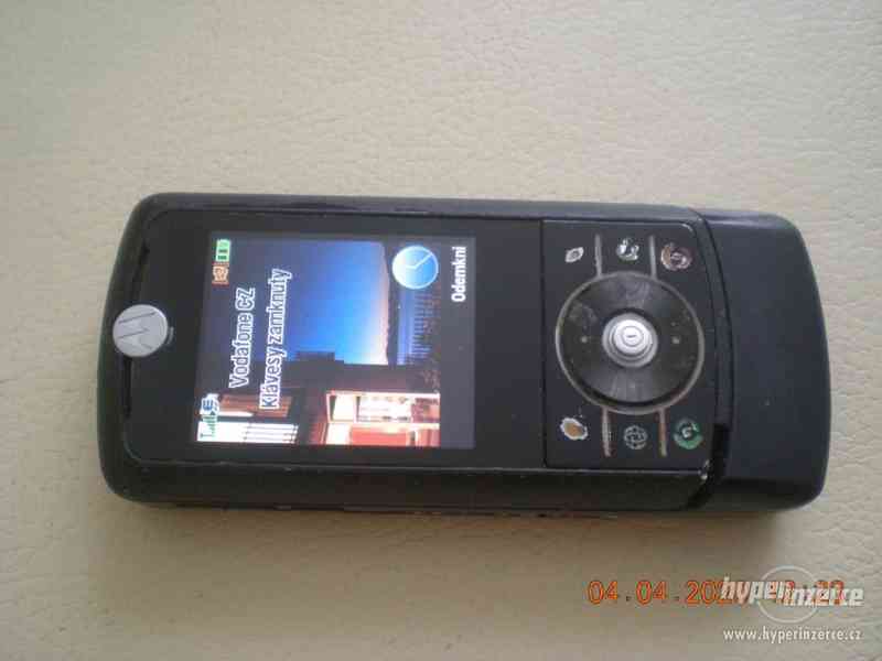 Motorola Z3 - funkční výsuvný mobilní telefon - foto 2