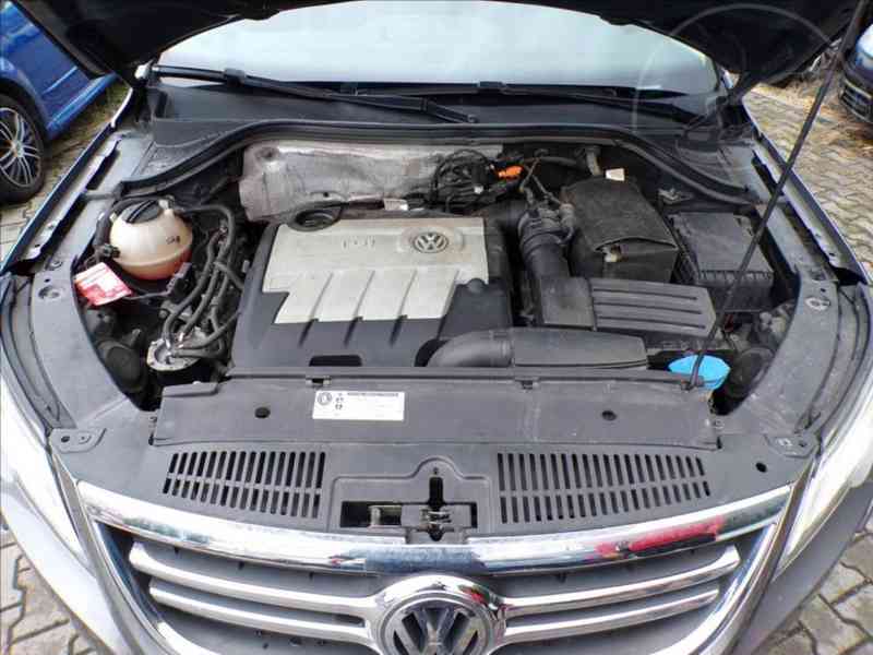 Volkswagen Tiguan 2,0 TDI 4MOTION,TAŽ.ZAŘ. - foto 15