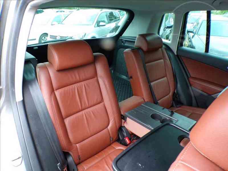 Volkswagen Tiguan 2,0 TDI 4MOTION,TAŽ.ZAŘ. - foto 13