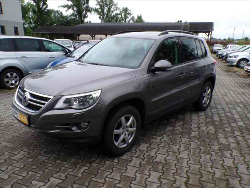 Volkswagen Tiguan 2,0 TDI 4MOTION,TAŽ.ZAŘ. - foto 2