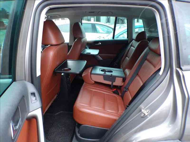 Volkswagen Tiguan 2,0 TDI 4MOTION,TAŽ.ZAŘ. - foto 10
