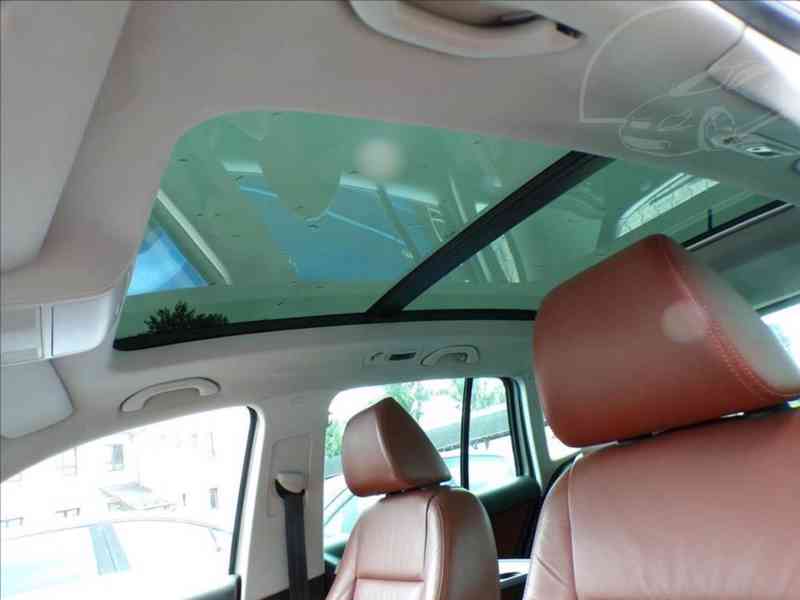 Volkswagen Tiguan 2,0 TDI 4MOTION,TAŽ.ZAŘ. - foto 8