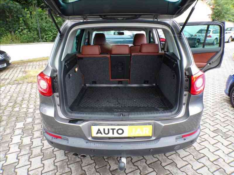 Volkswagen Tiguan 2,0 TDI 4MOTION,TAŽ.ZAŘ. - foto 11