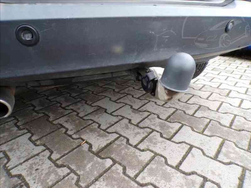 Volkswagen Tiguan 2,0 TDI 4MOTION,TAŽ.ZAŘ. - foto 12